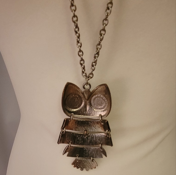 Silver Tone Colorful Articulate Owl Pendant with Lobster Claw Clasp - Picture 3 of 3